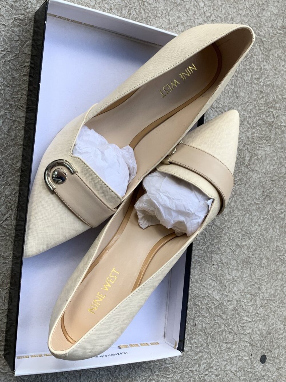 heels - Picture 3 of 3